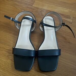 Minimalist Black Ankle Strap Open Toe 1.3 Inch Heels PU Leather